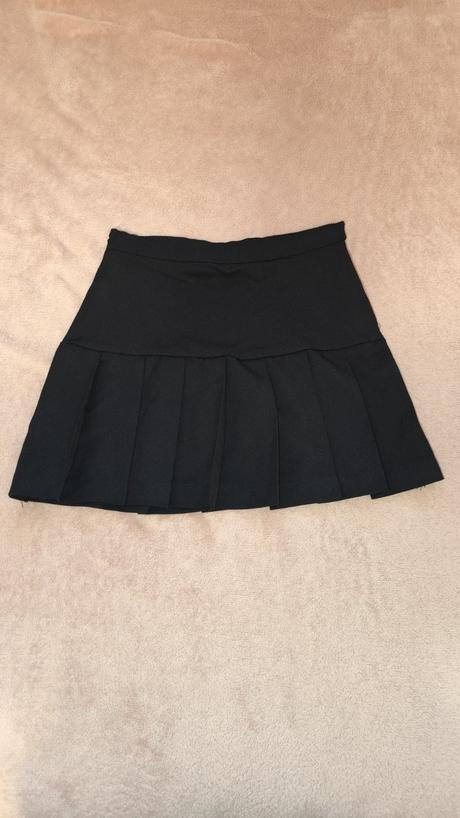 Skladaná sukňa čierna, h&m,146