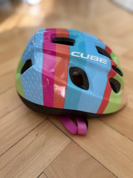 Detska prilba cube, s