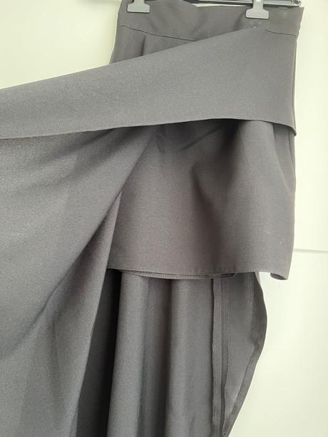 Asymetricka sukňa, xs