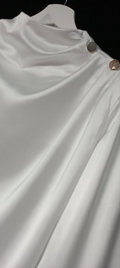 Saténová blúzka, m