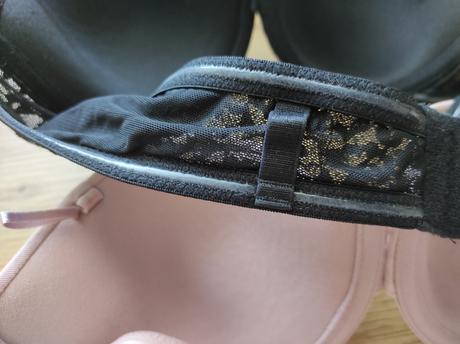 2x podprsenka samodržiaca - cena spolu, h&m,70c