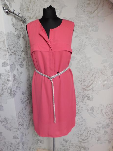 Pekne kvalitne trendy saty, 40