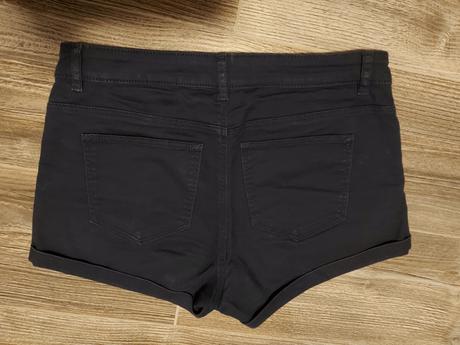 Dámske kraťasy, h&m,36