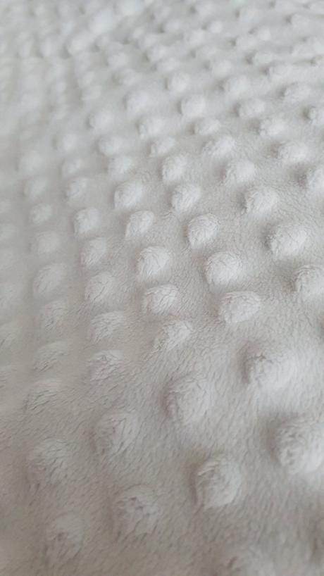 Perinka (zavinovačka)+hniezdo, 