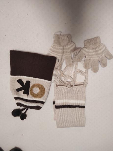 Čiapka+ šál+ rukavice, 86