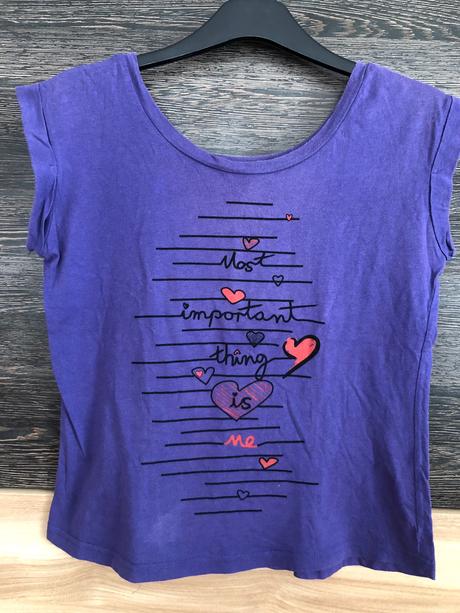 Fialove tricko s napisom s, xs