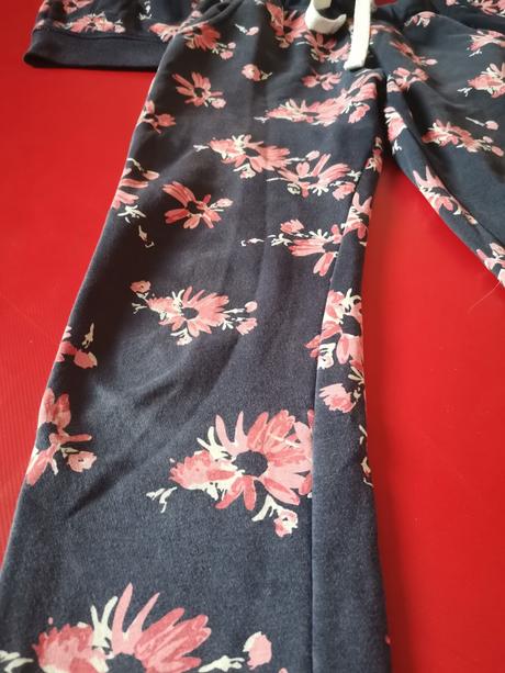 Tepláková súprava, 146