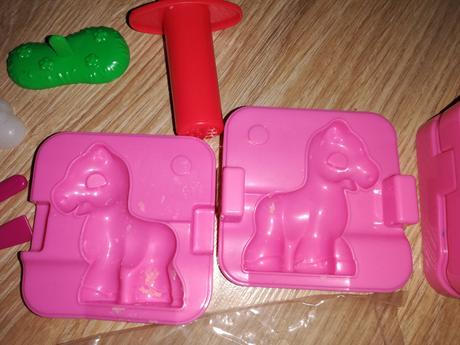 Formičky na výrobu ponikov, 