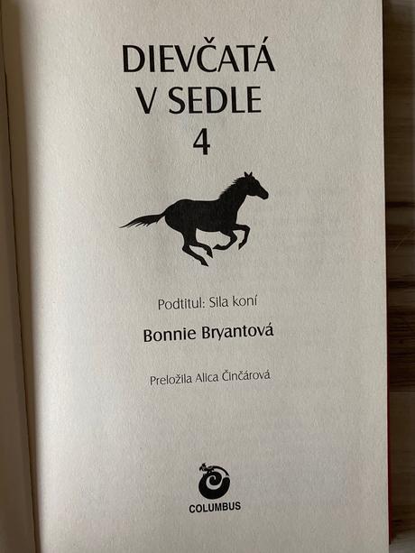 Krásna kniha dievčatá v sedle 4 sila koní,