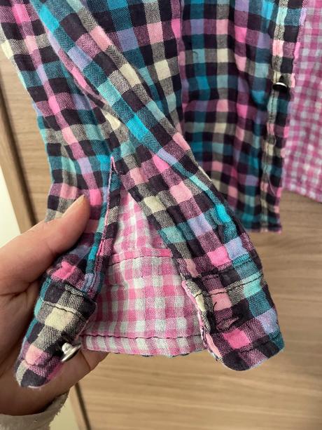 Kockovana kosela, authority,m