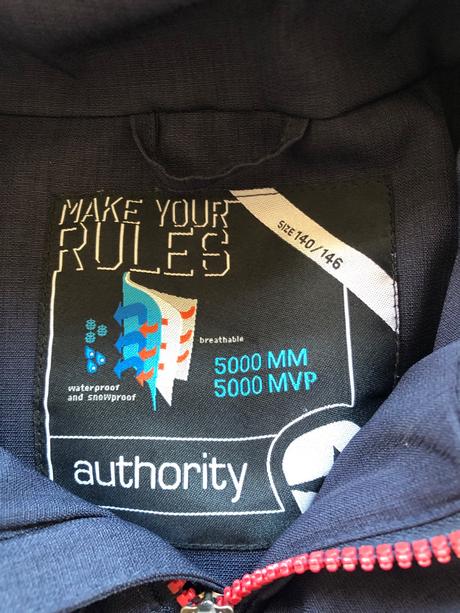 Lyžiarska suprava 140-146, brugi,140