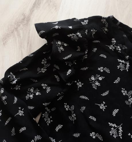 Dievčenské šaty lc waikiki č.110/116, 110