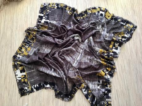 Veľká nadherna satka/ch1, 