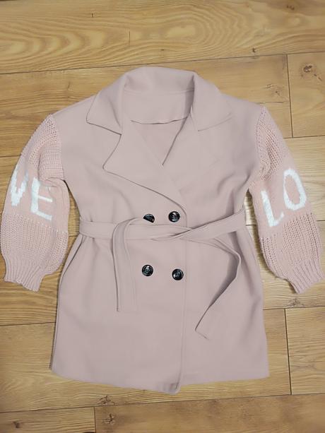 Jesenný kabátik, 128