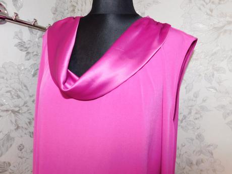 Velmi pekny trendy top, 58 / 60