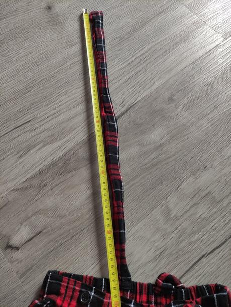 Červená karovaná sukňa, pepco,128