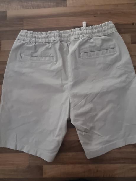 Béžove elegantne sortky, denim co,s