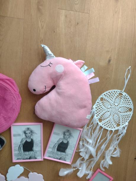 Doplnky do dievčenskej izby,