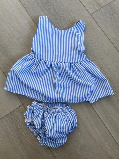 Pásikavé šaty s mašľou, 74