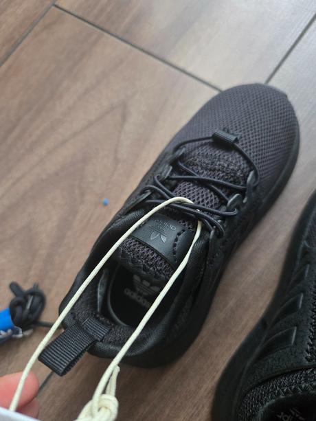 Adidas tenisky, adidas,25