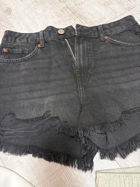 Čierne riflove kraťasy, primark,m