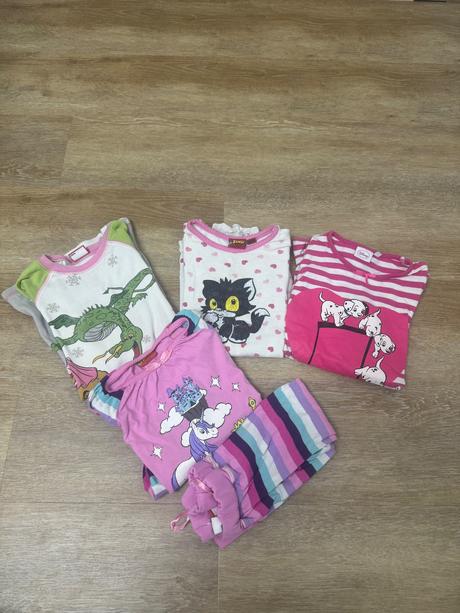 Balík lindex pyžamiek, 86–98