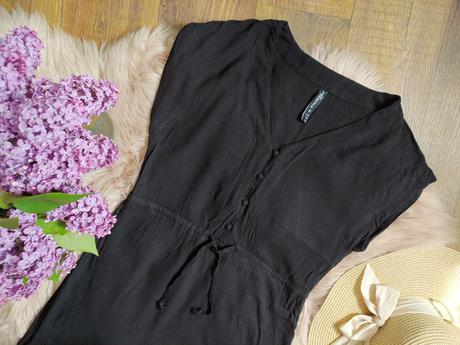 Mini čierne šaty, 36