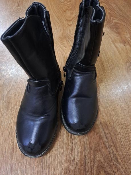 Cizmicky, deichmann,28