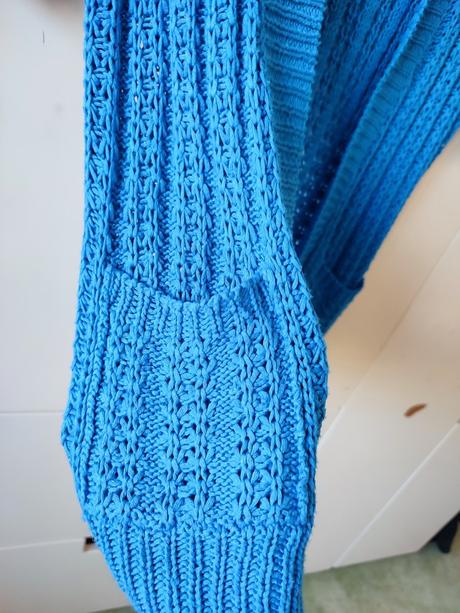 Cardigan only, only,s