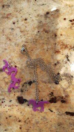 Nausnice + retiazka,