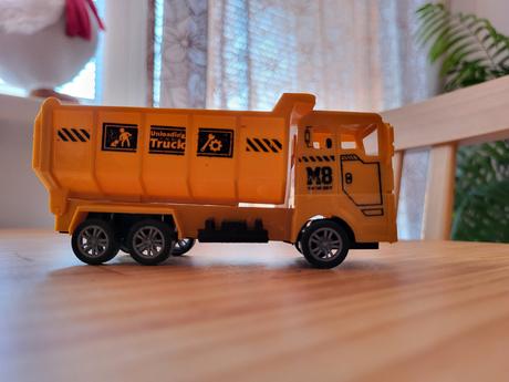 Nákladný sklápač zo sady vergionic 2412, 