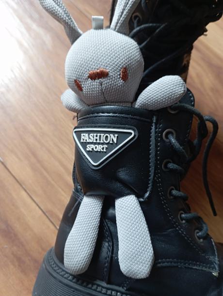 Krásne zimné topánky v 27, 27