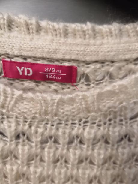 Dievčenský svetrik, 134