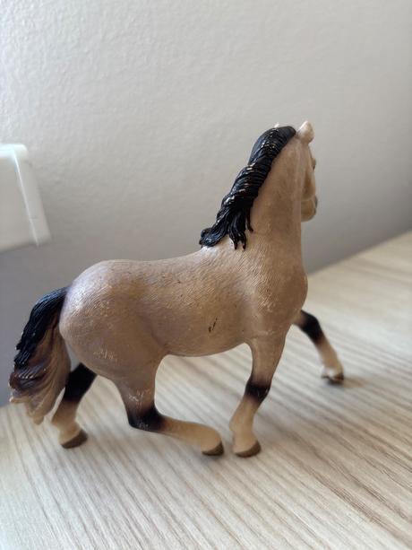 Schleich rodinka andalúzskych koní,