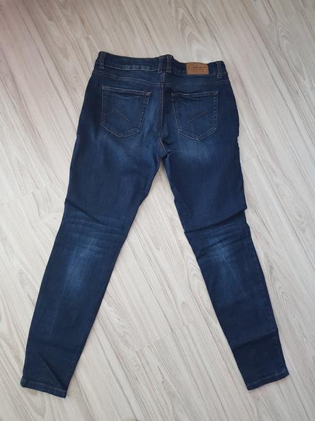 Tmavomodré rifle, c&a,l