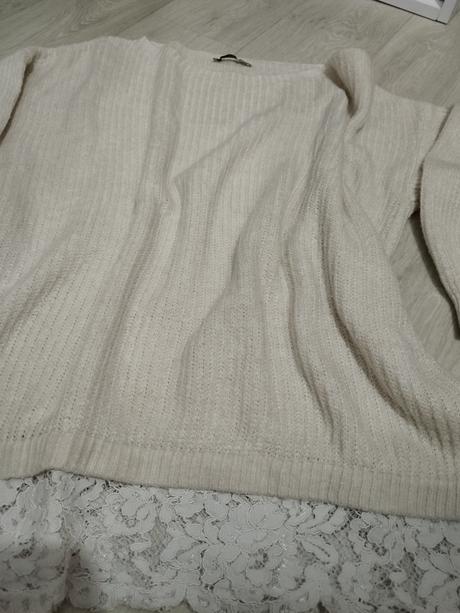 Krémový svetrík s cipkou, george,42