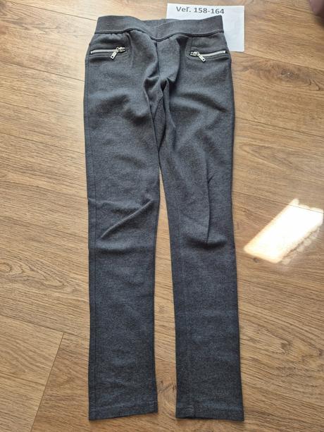 Hrubšie tm.sivé legíny veľ. 158/164, takko,158