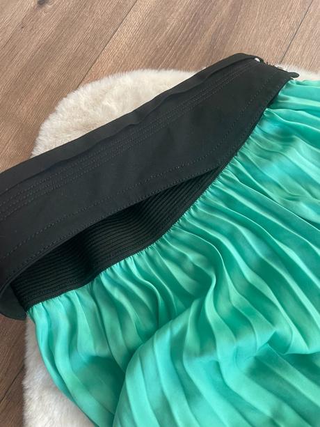 Saténová zelená sukňa, zara m, zara,m