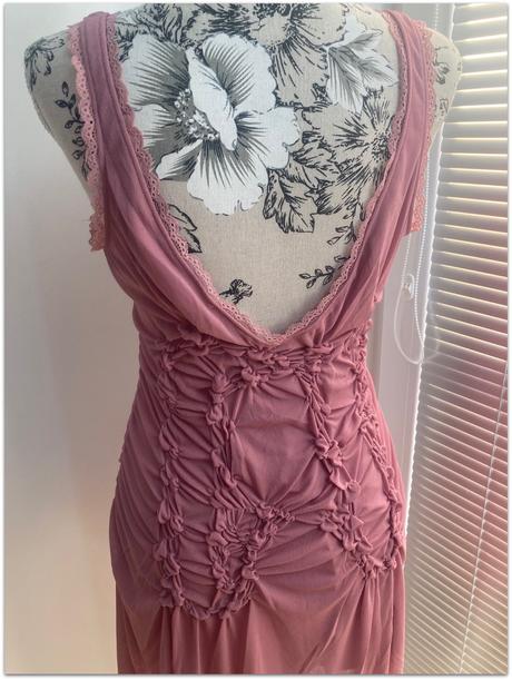 Asymetrické mini šaty s nazberaným efektom, zara,l