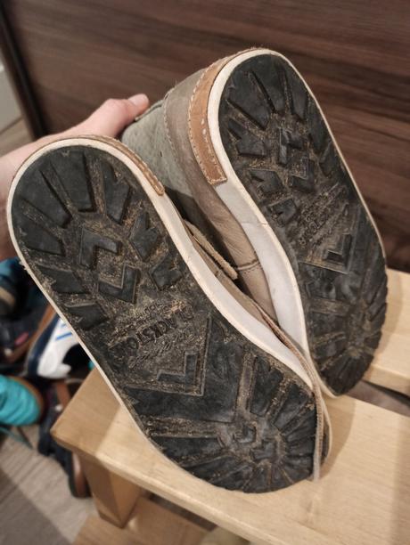 Kožené zateplené topanky, 34