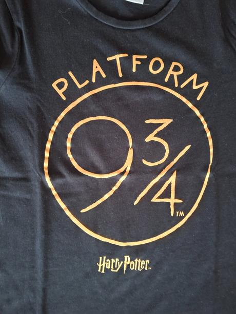 Dievčenské tričká s dlhým rukávom., 152