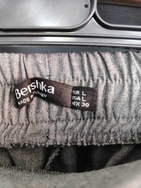 Nohavice, bershka,l