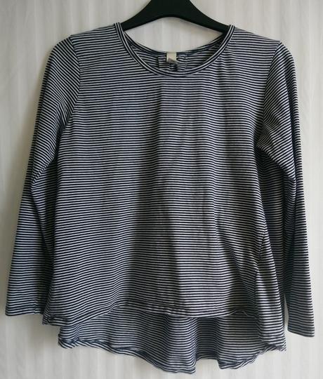 Elastický pásikavý modro biely top, wendy trendy, l