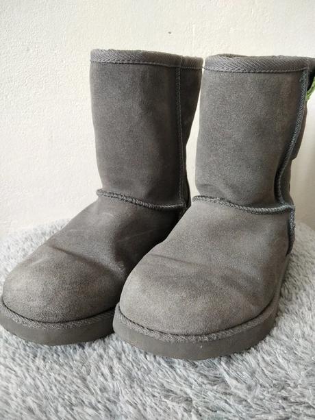 Kožené čižmy, 32