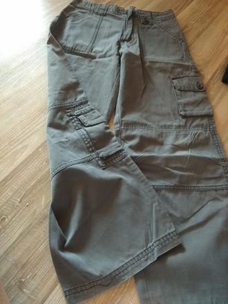 Športové nohavice, 128