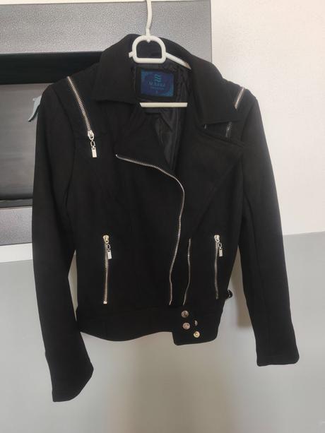 Bunda na štýl motorkárskej, s