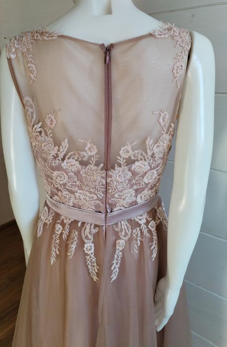 Prekrásne šaty, 38