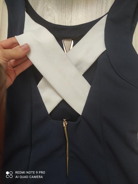 Spoločenské šaty veľkosť xs farba namornicka, xs
