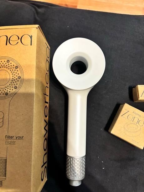 Zenea sprchová hlavica,