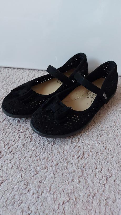 Poltopánky čierne č.32, 32